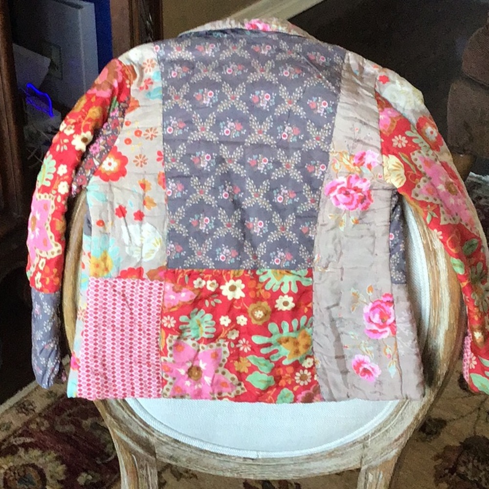 Blazer - Picture 2 of 4